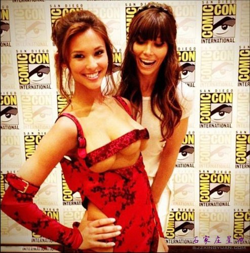 长三个乳房是真的吗?