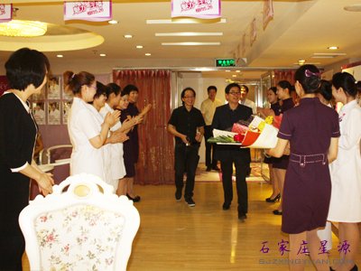 韩国金寿信教授于5月12日莅临星源