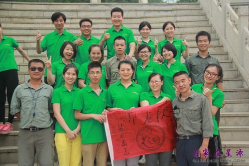 ��չѵ�� ��ÿһ���˸�������������