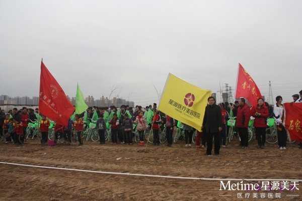 ¹«Òæ°®ÐÄÈËÊ¿¾ÛÊ× ÖÖÏÂÒ»¿ÃÊ÷ÊÕ»ñһƬÂÌÒñ