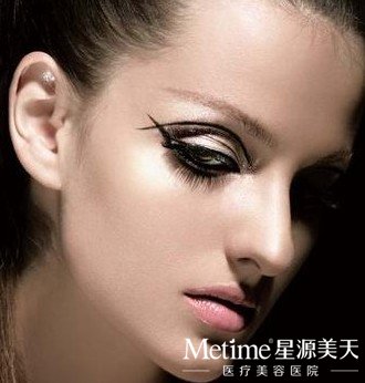 玻尿酸丰下巴打造完美脸型