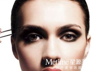 脸上有痣影响颜值怎么办?