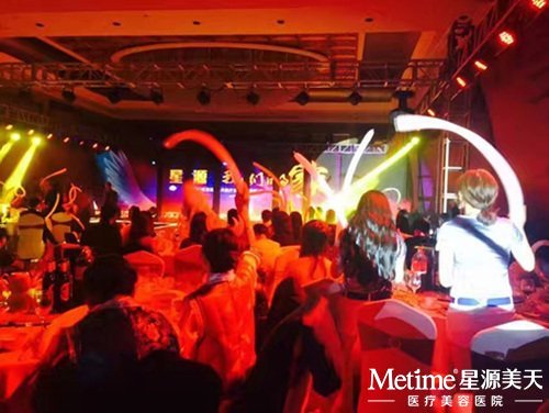 ���е������˷�ȫ����ȫ���趯����