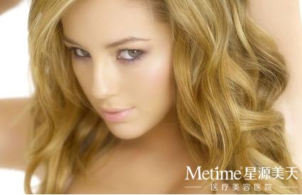 如何有效去除额头的皱纹