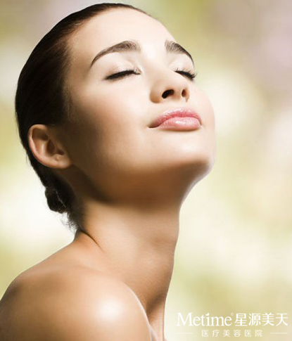 额头上有皱纹怎么办