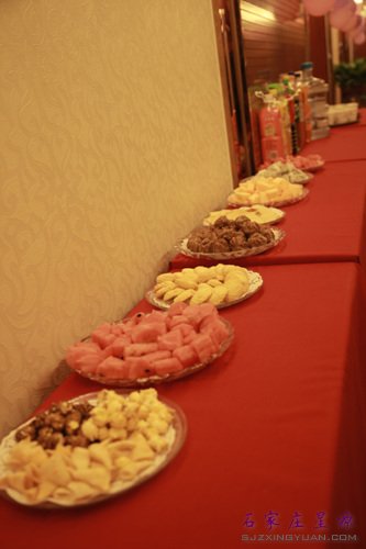 自助冷餐区 尽情享受美美的下午茶~