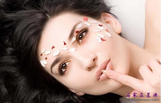女人脸上的雀斑该怎么消除