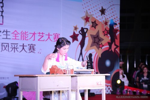 10号选手胡晓华《相望千里之外》诗词朗诵