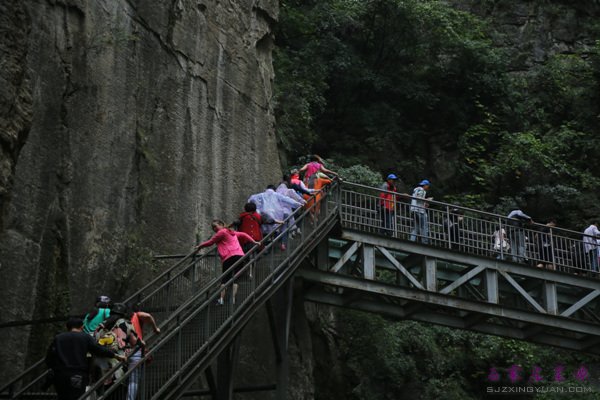 登山虽大汗淋漓,却畅快之至